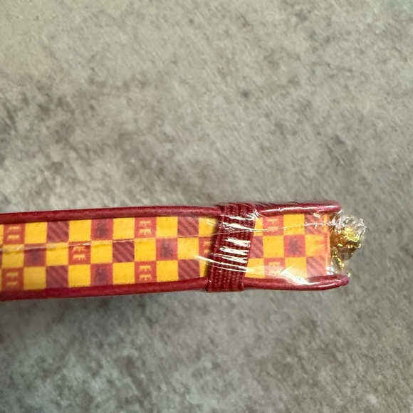 Harry Potter:Gryffindor Classic Softcover Journal with Pen NWT2Pieces Set Sealed - Picture 7 of 11